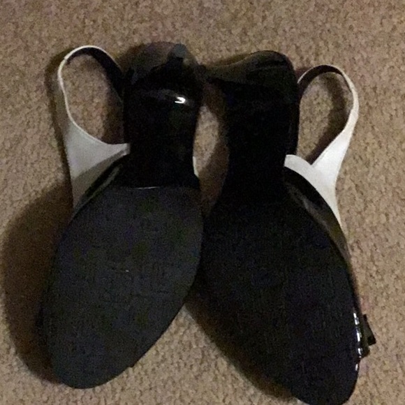 Sling Back Shoe - Picture 3 of 5